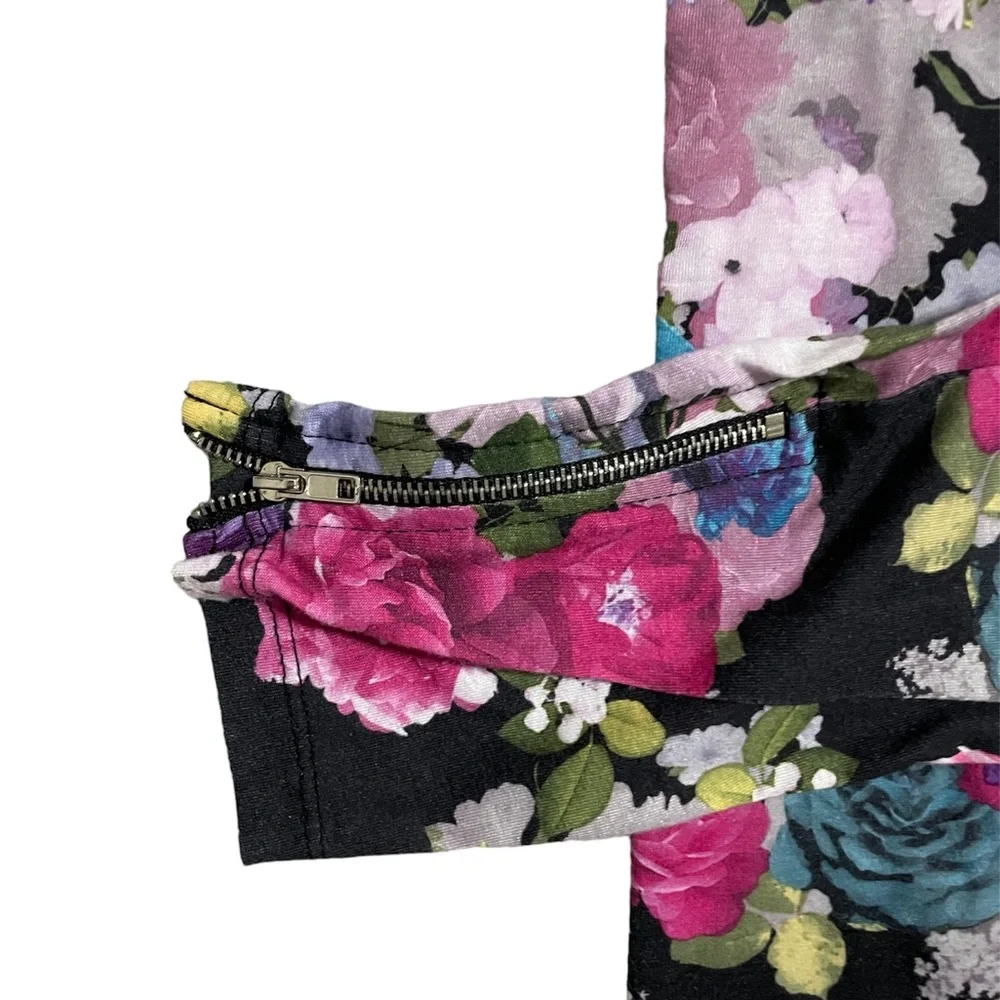 D-Signed Girls Size 10-12 Flower Leggings
